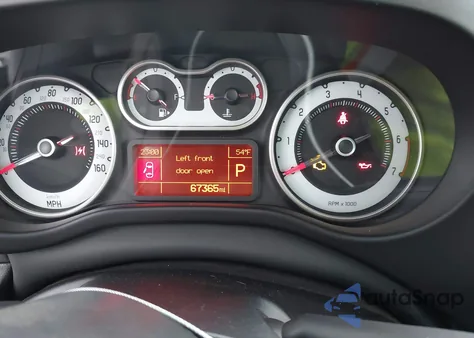 2014 Fiat 500L Lounge z USA, uszkodzony, nr VIN ZFBCFACHXEZ009944